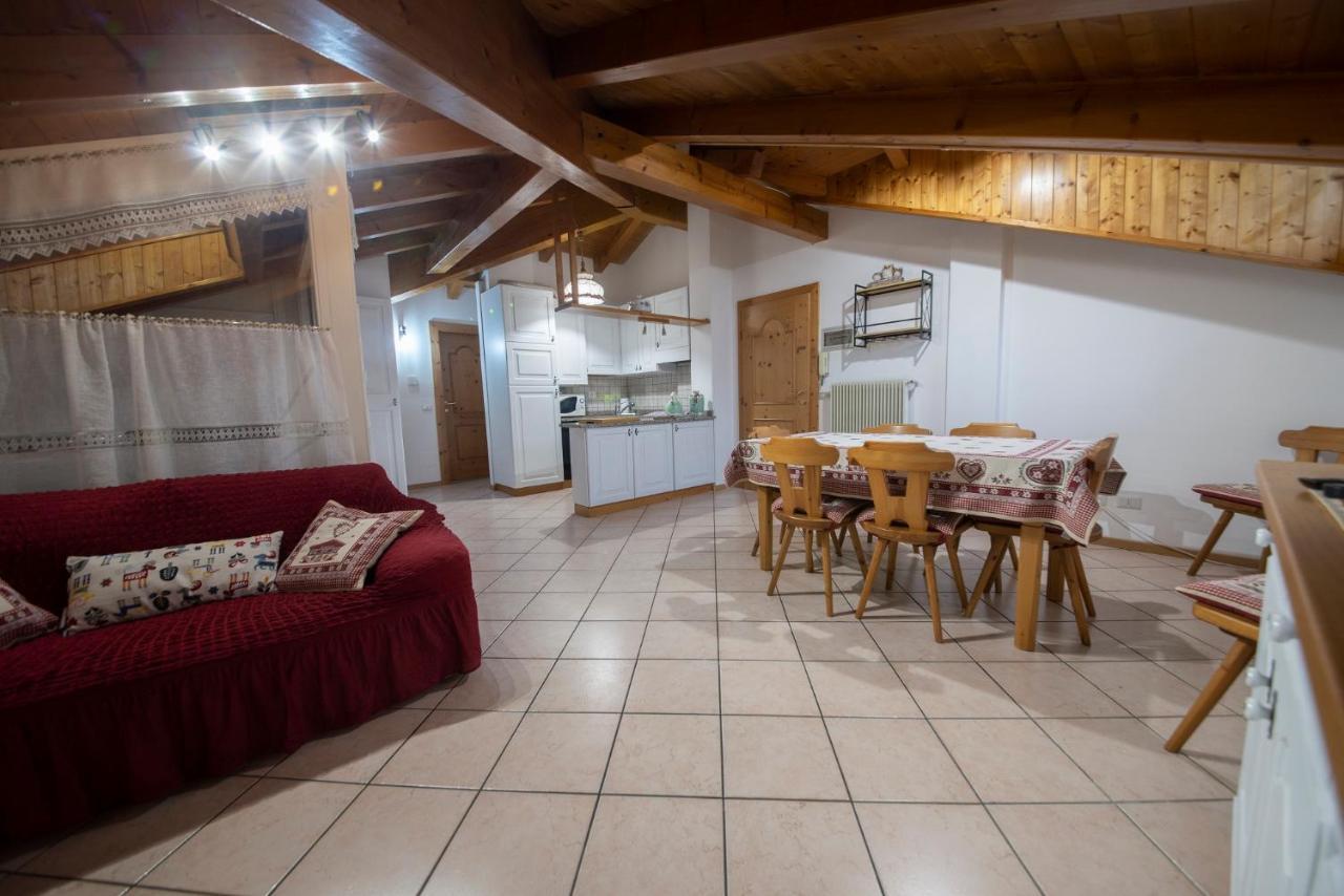 Appartamento Val Di Sole Dimaro Bagian luar foto