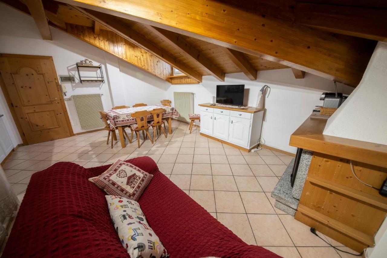 Appartamento Val Di Sole Dimaro Bagian luar foto